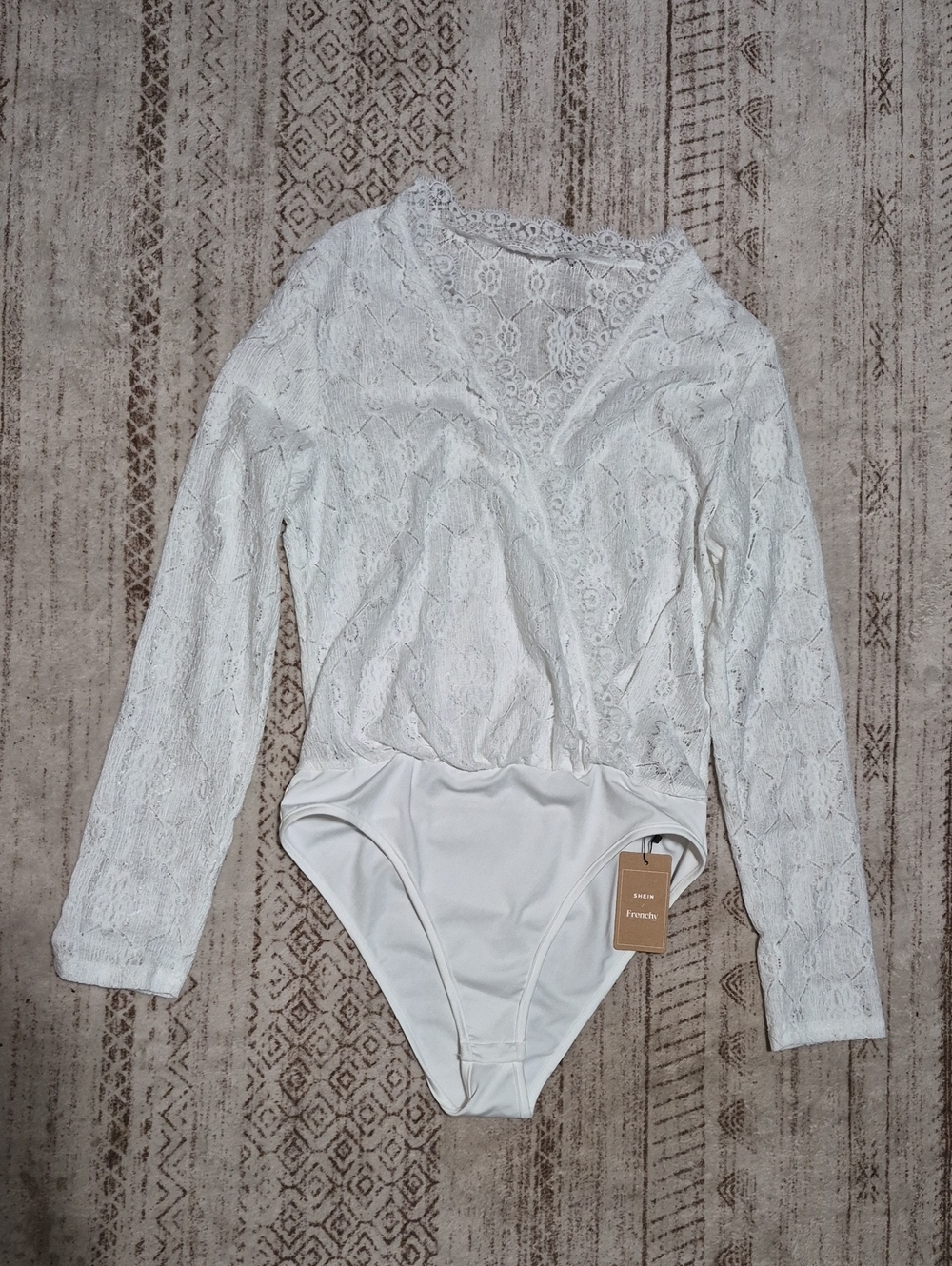 SHEIN White Lace Long Sleeve V-Neck Bodysuit